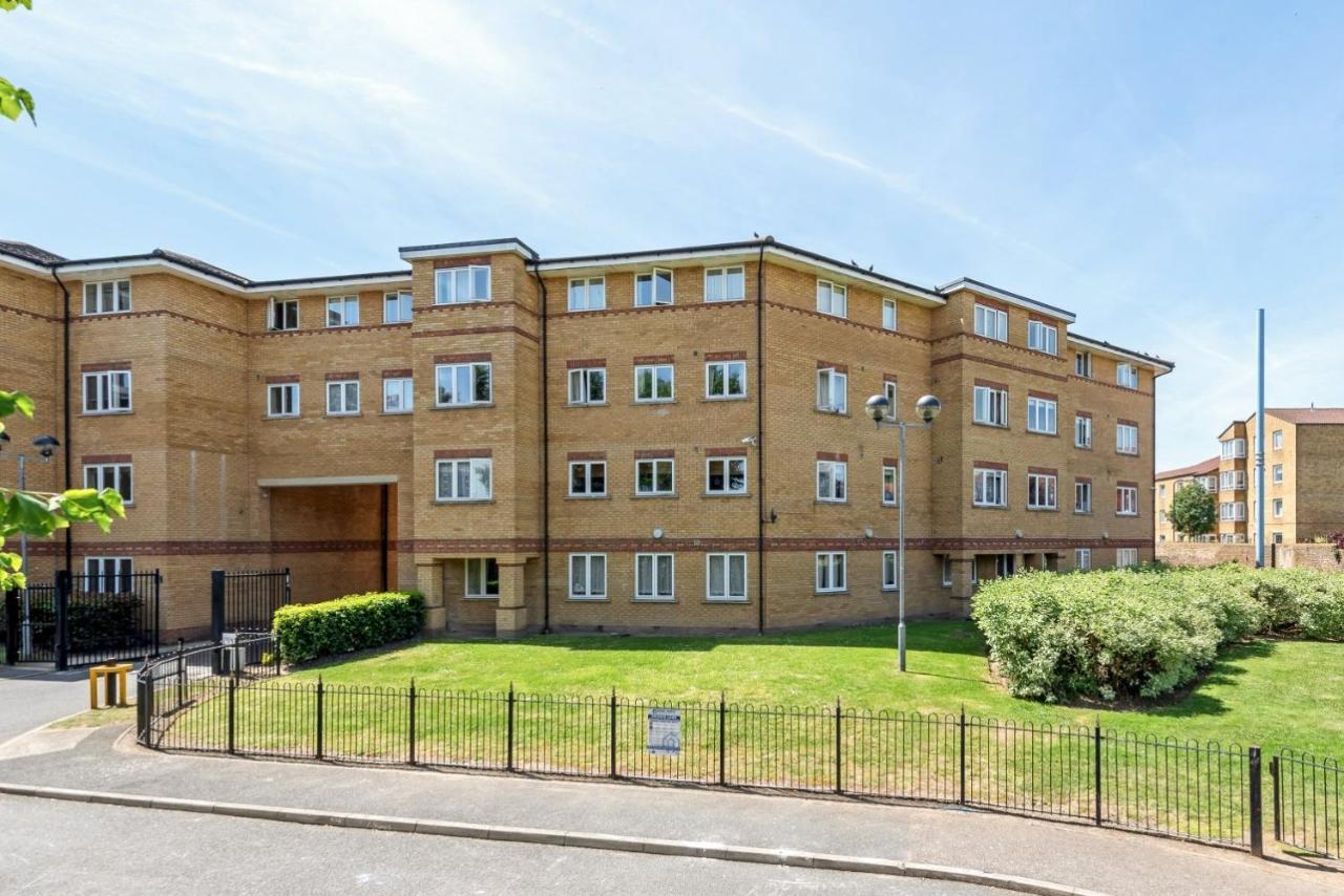 2 Bed Flat, Dedicated Workspace, Parking, 4Ktv Londres Exterior foto